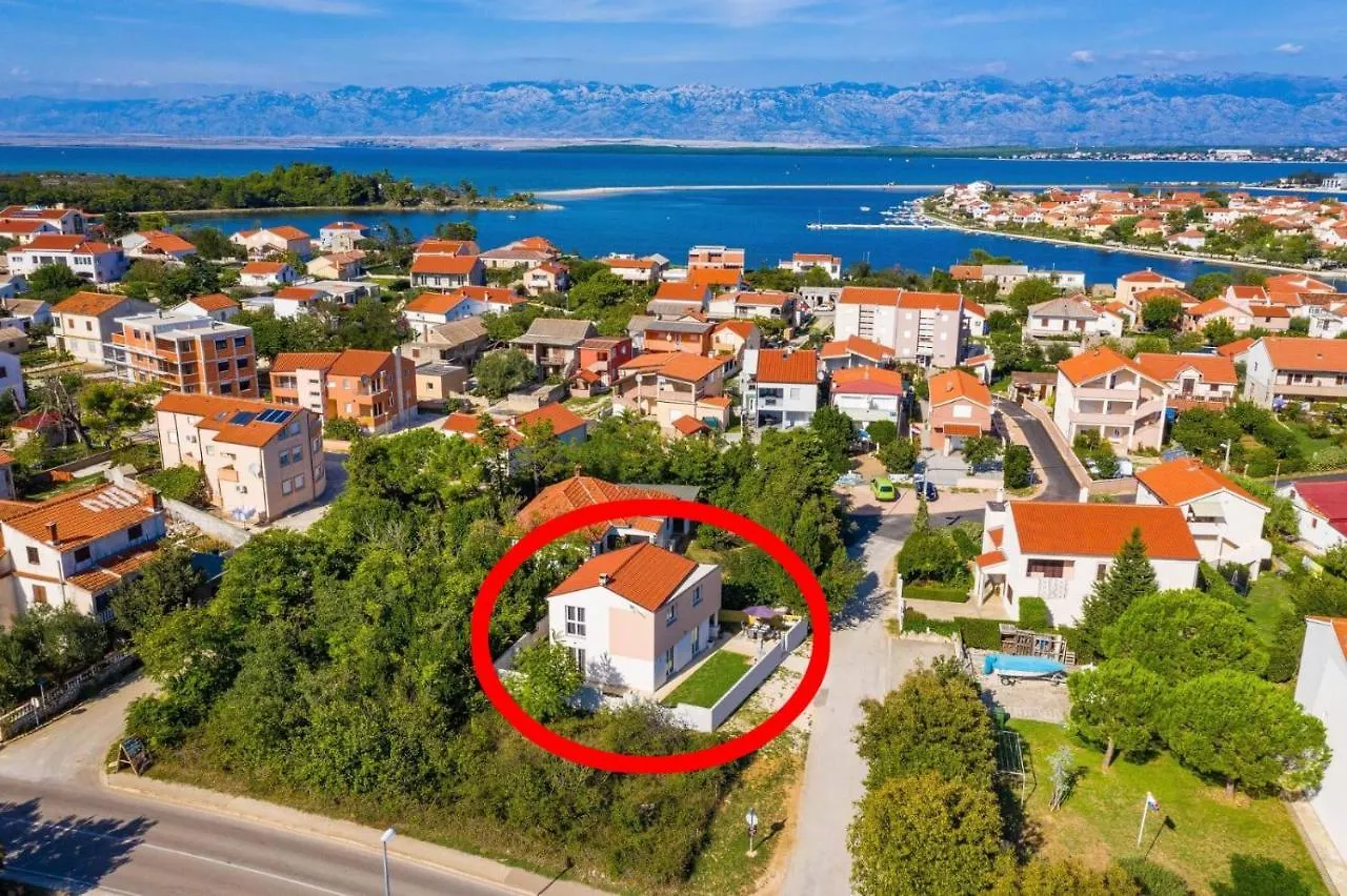 Holiday House With A Parking Space Nin, Zadar - 18143